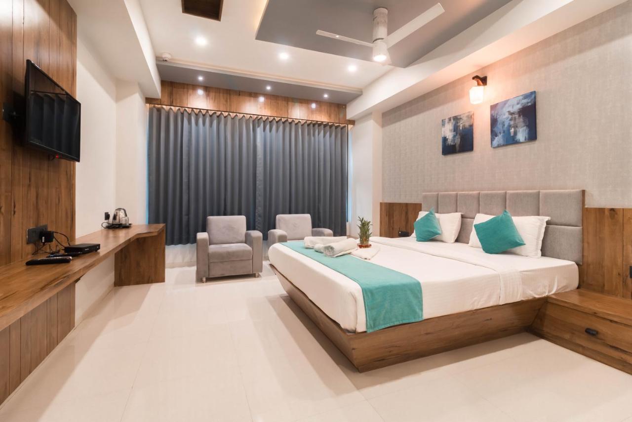 Hotel Green City Gandhinagar Exterior photo